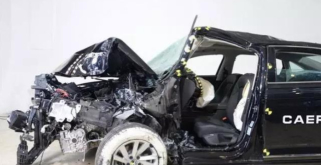 xc体育:切尔西三球送米堡降级(图1) xc体育